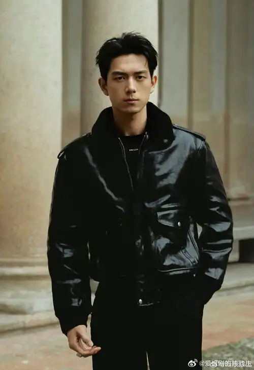 李现时尚感爆棚