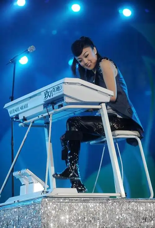 梦想乐章中的玖月奇迹:一个充满力量与热情的音乐组合