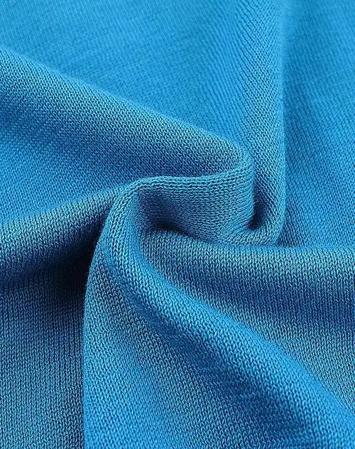 湖蓝色显老气吗