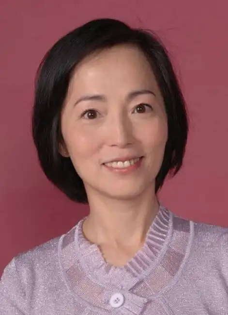 石榴姐姐苑琼丹美照曝光如今身家过亿