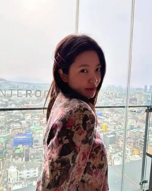 yeri[超话]#90#金艺琳yeri0305生日快乐#  240305 yerimiese ins
