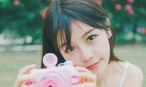 抖音网红小爪几个人资料怎么走红的直播忘开美颜是什么梗