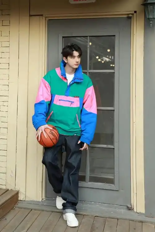 林一六一儿童节营业照##林一戴星之卡比头套