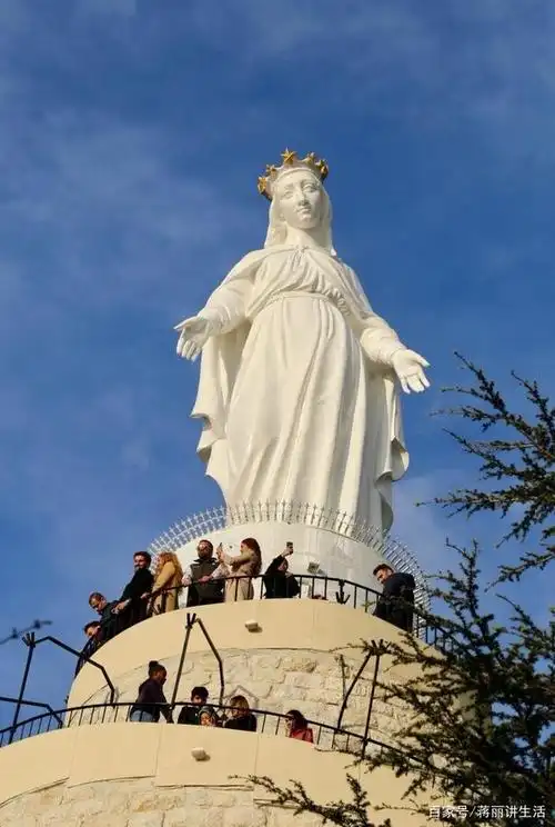 仰望 黎巴嫩 圣母像