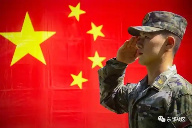 有一种表白叫我与国旗合个影