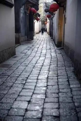 小城,古巷 !_小巷