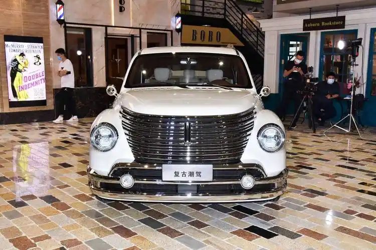 wey魏牌复古潮驾定名"圆梦"经典情怀车/或搭dht混动系统