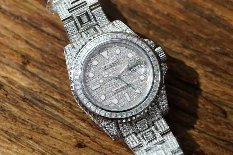 手表天花板——劳力士格林尼治满天星,后镶钻改装戴出四百万感觉