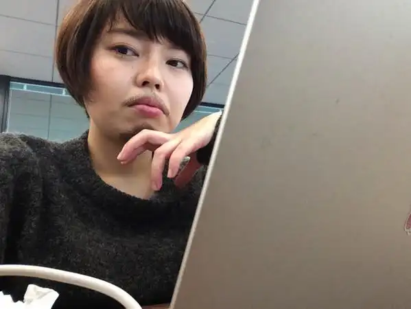 女人长胡渣是什么体验?日本这女孩试验后这么说.