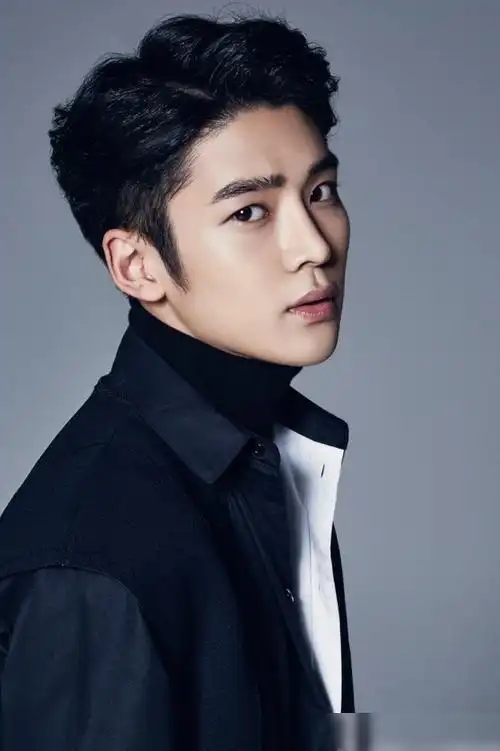 网友公认韩国新一代5位高颜值鲜肉男偶像最小只有17岁