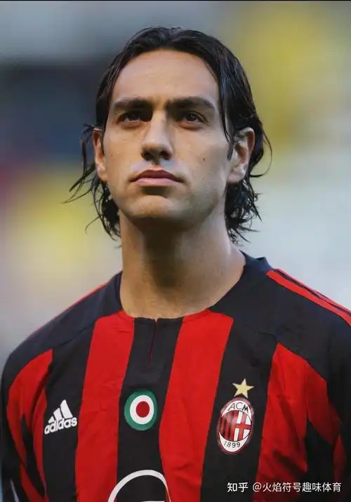 实力:内斯塔共夺得3次意大利足球甲级联赛冠军,2次欧洲冠军联赛冠军,1