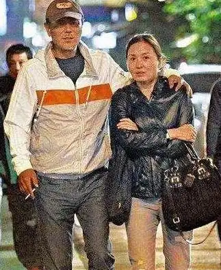 滥情的刘德凯两婚两离在计程车上求婚原配害刘雪华终身不育