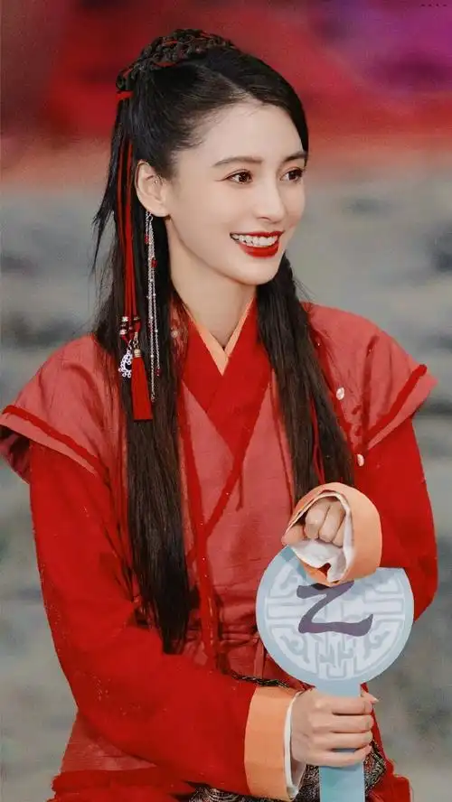 一袭红装 天地逍遥 9015鼻古装真的好美噢#angelababy林月如造型