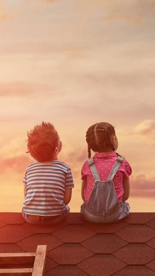屋顶小孩背影h5背景素材