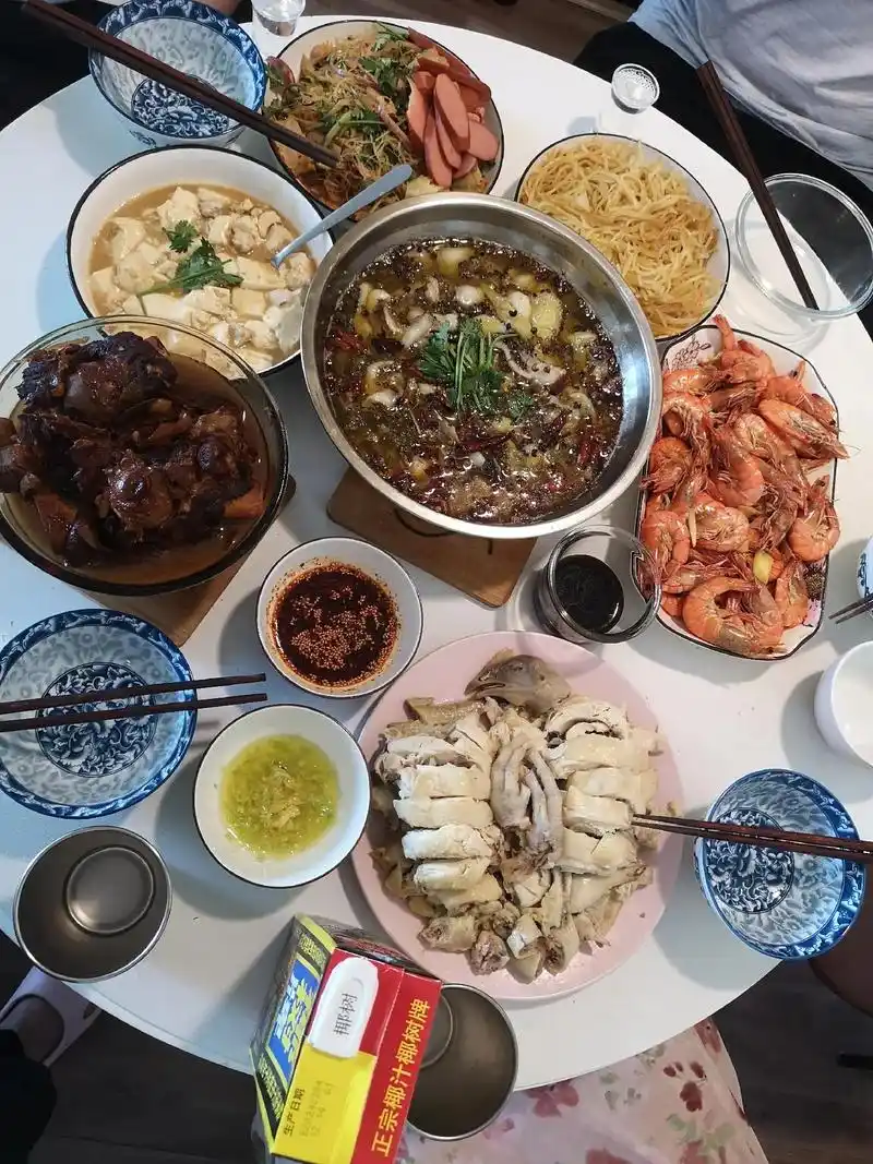 幸福来得太突然了,感谢我的女婿为我的生日做了一桌子的丰盛的饭菜