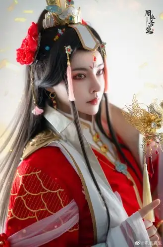 天官赐福谢怜cos电影质感太子悦神绝美惊动心弦