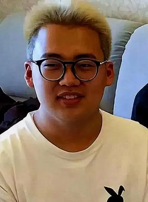 事实证明人品和演技都毋庸置疑的郭麒麟已经和德云社格格不入