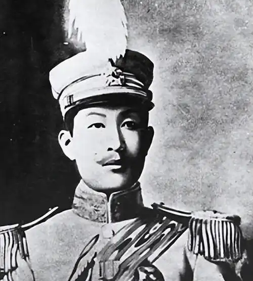 76年一老妇在厕所栽倒去世谁知其竟是销声匿迹60载的著名歌妓