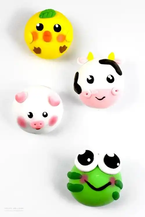 如何带孩子陶泥,泥塑教学过程(探寻中华美味《一笼我最爱的卡通包》)