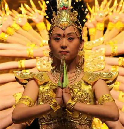 【图】邰丽华完美演绎《千手观音》 聋哑女孩震惊春晚观众