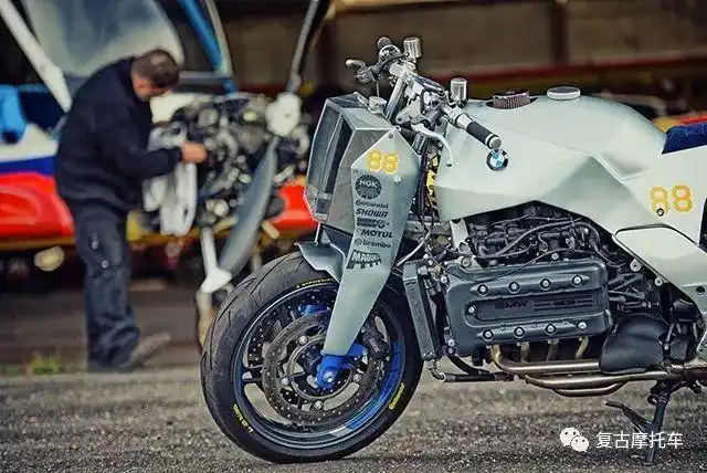 你选头灯还是散热器?bmw k1200r