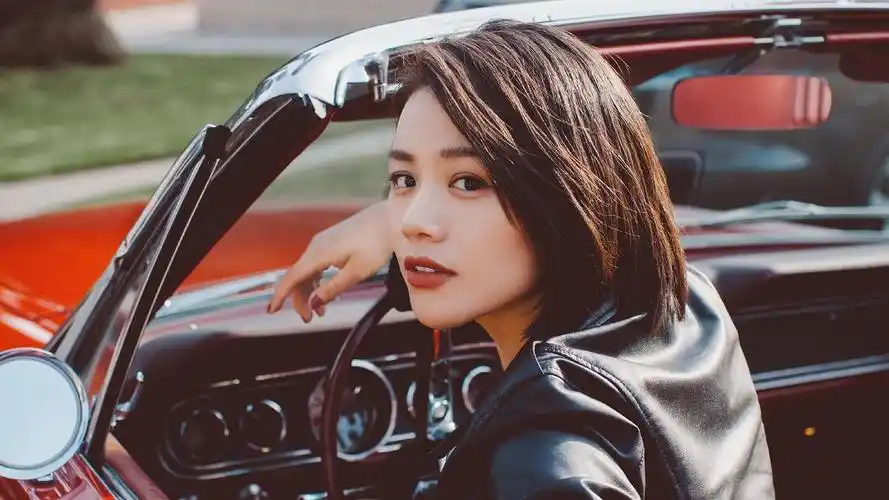 内地明星马思纯明星风尚壁纸