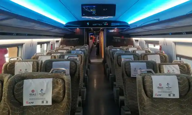 一等座充电口在哪里