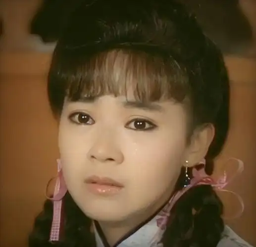 "最美婉君"与丈夫恋爱10年,生一双儿女,今58岁的她怎样了?_腾讯新闻