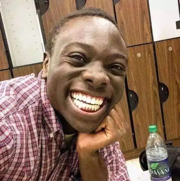 非洲人牙齿为什么那么白,看完他们刷牙方式,网友直呼:大开眼界