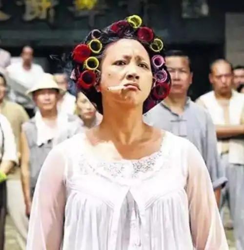 "包租婆"元秋:婚姻的失败让我退圈18年,晚年一双儿女让我骄傲