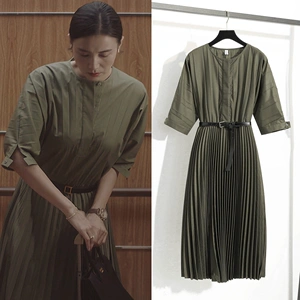 小舍得宋佳南俪同款衣服女夏季新款短袖宽松压褶高腰军绿色连衣裙