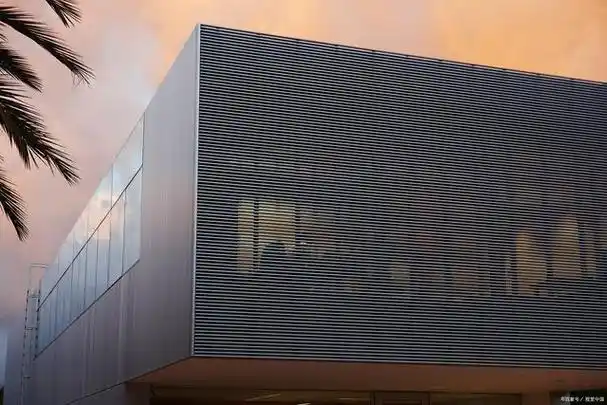 用铝格栅幕墙打造现代化建筑——广州岭南印象园