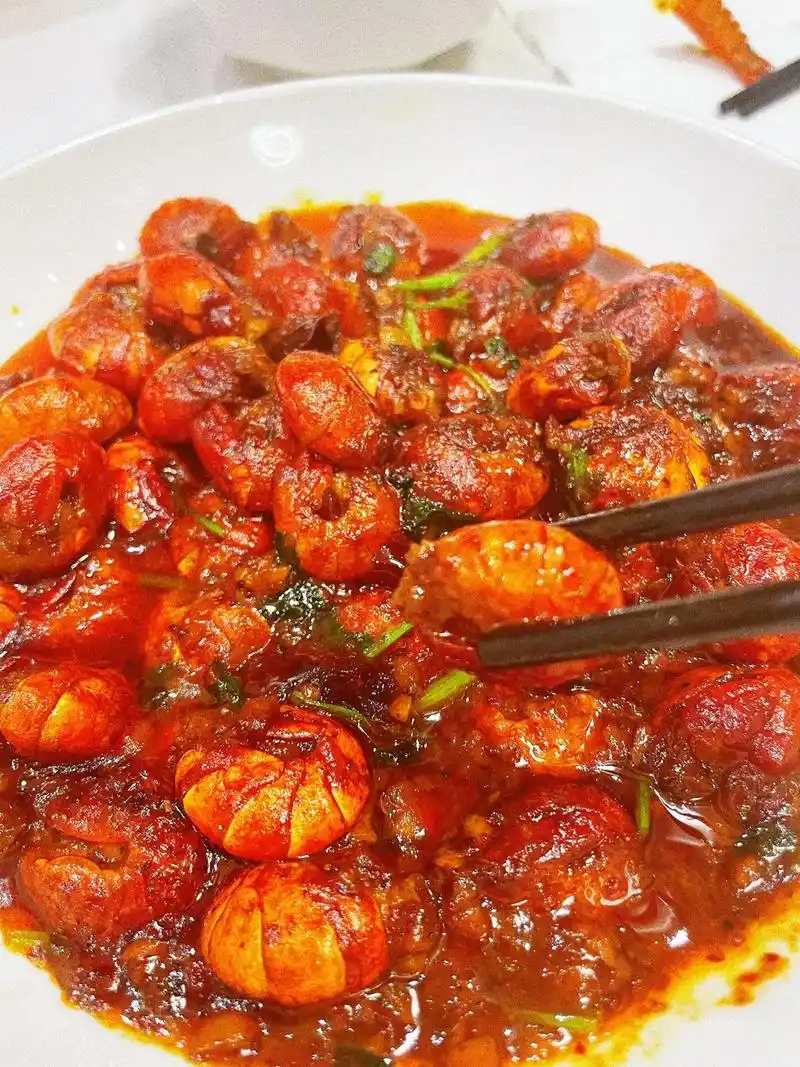 蒜香麻辣小龙虾.#图文伙伴计划 又有蒜香味道,又有麻辣味道的 - 抖音