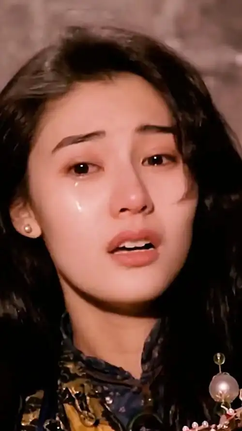 港风美女李嘉欣360度无死角,年轻时哭比笑还美!