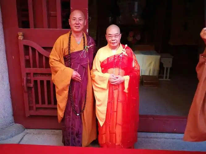 五台山东台顶望海寺主持释觉一法师恭贺新春