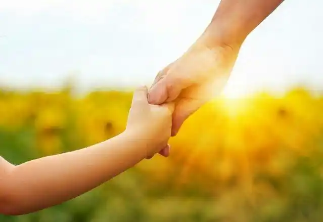 其它 大手牵小手―共创文明城―――记大成小学四