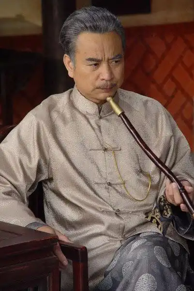 《悠悠寸草心》走红 老爷岳跃利走入寻常百姓家