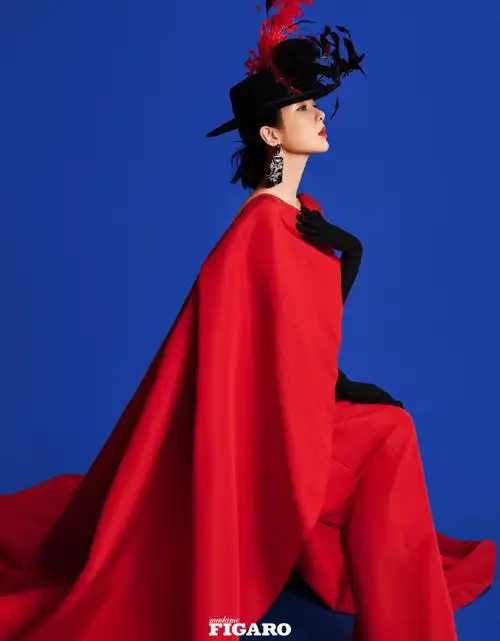 杨紫流光羽翼大片##杨紫精灵羽毛造型##分享一夏