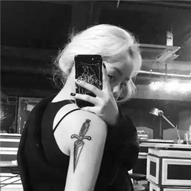 2019最帅气的女生头像,霸气侧漏