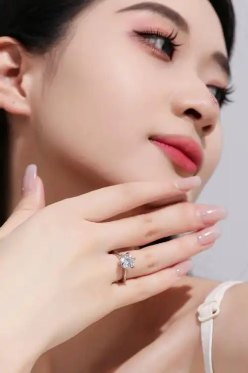 15日0 点赞01335 浏览中国模特展示模特图模特视频2021年12月20日172