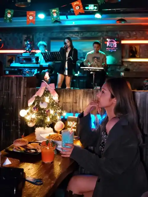 深圳圣诞跨年来这里60女生都爱去的平价酒吧