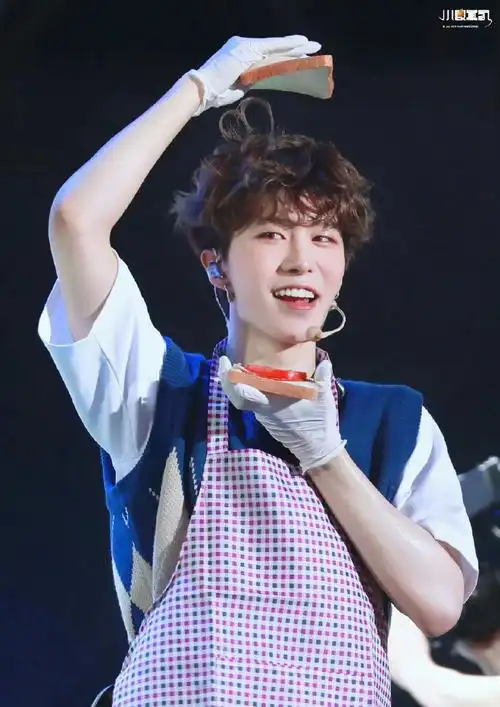 范丞丞卷毛#咱就说范丞丞卷毛形象好可爱给人一种阳光暖洋洋的舒矢行