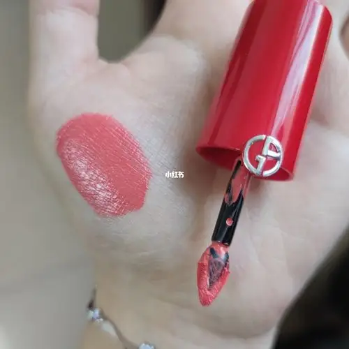 阿玛尼小胖丁504_减龄_荧光_乔治阿玛尼怎么样_三文鱼_沾杯_哑光_质地