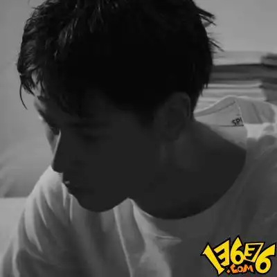 2018小狼狗头像男生霸气超拽 男生超拽炫酷高冷头像大全2018