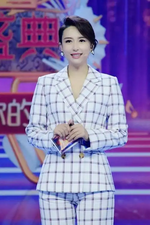 张蕾-个人资料_照片图片_家世背景_最新信息 - 名人库