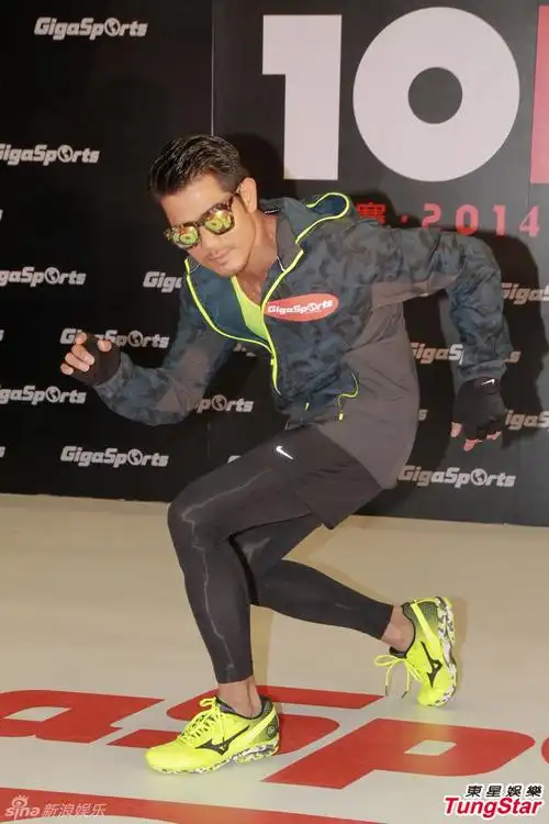 组图郭富城24小时随时健身为新戏不睡觉