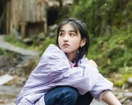 原创姐姐让张子枫成00小花领头羊或成为下个周冬雨