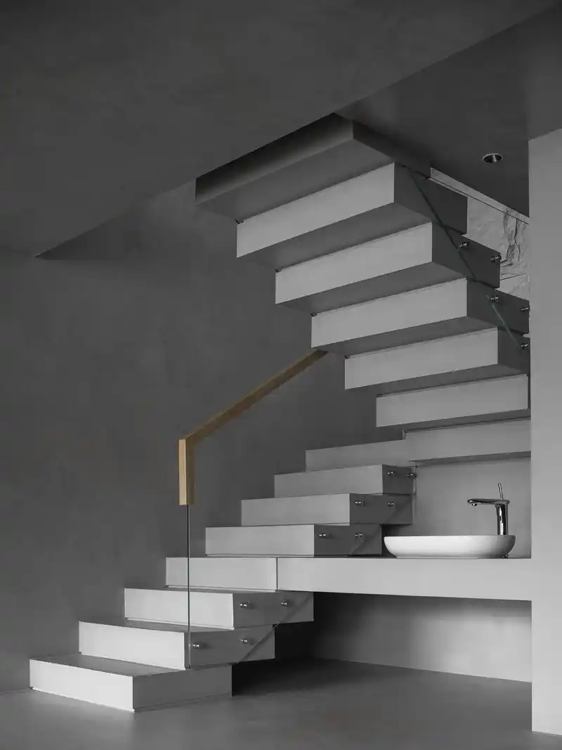 「自由」灰色极简装饰,充满高级别艺术感