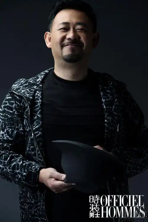 姜武拍摄最新时尚写真登杂志 尽情展现男人气度