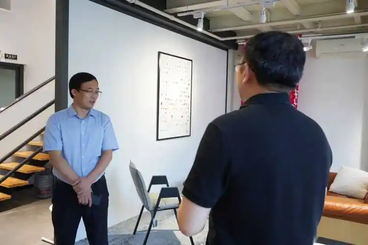 园区动态 | 中顺洁柔董事长刘鹏一行莅临中芬设计园调研_深圳市_企业